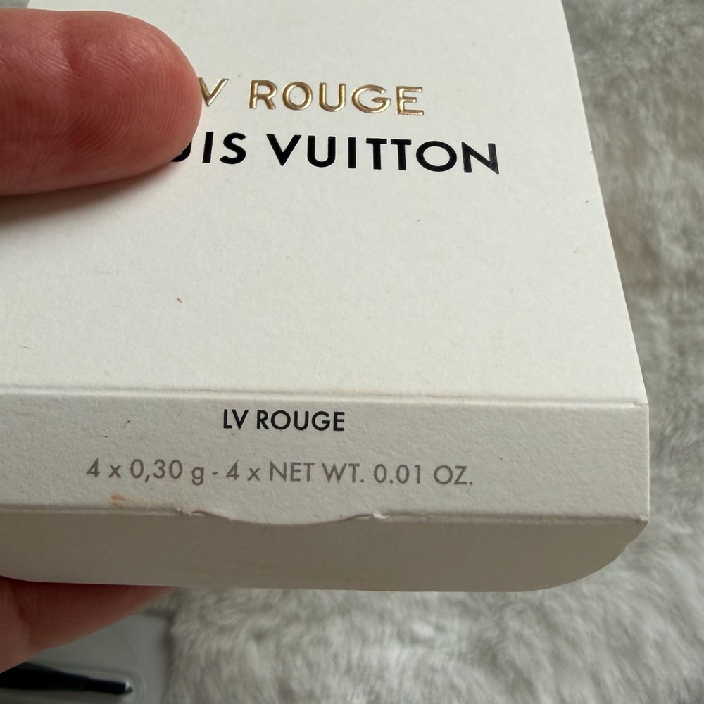 NWT Louis Vuitton LV Rouge
Lipstick Sample Set - Picture 6 of 7
